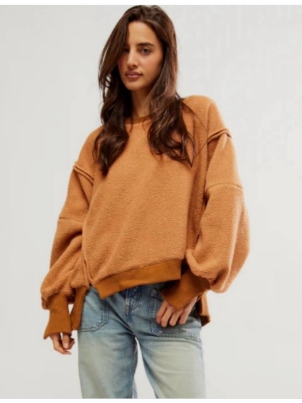 Free People Oversized Scoop-Neck Crewneck Sweater in Sandstorm Camel Brown Sz Sm